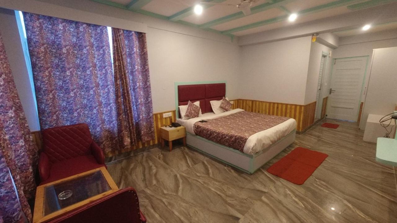 Resort Apple Flower By Manali Mall Road Exterior photo