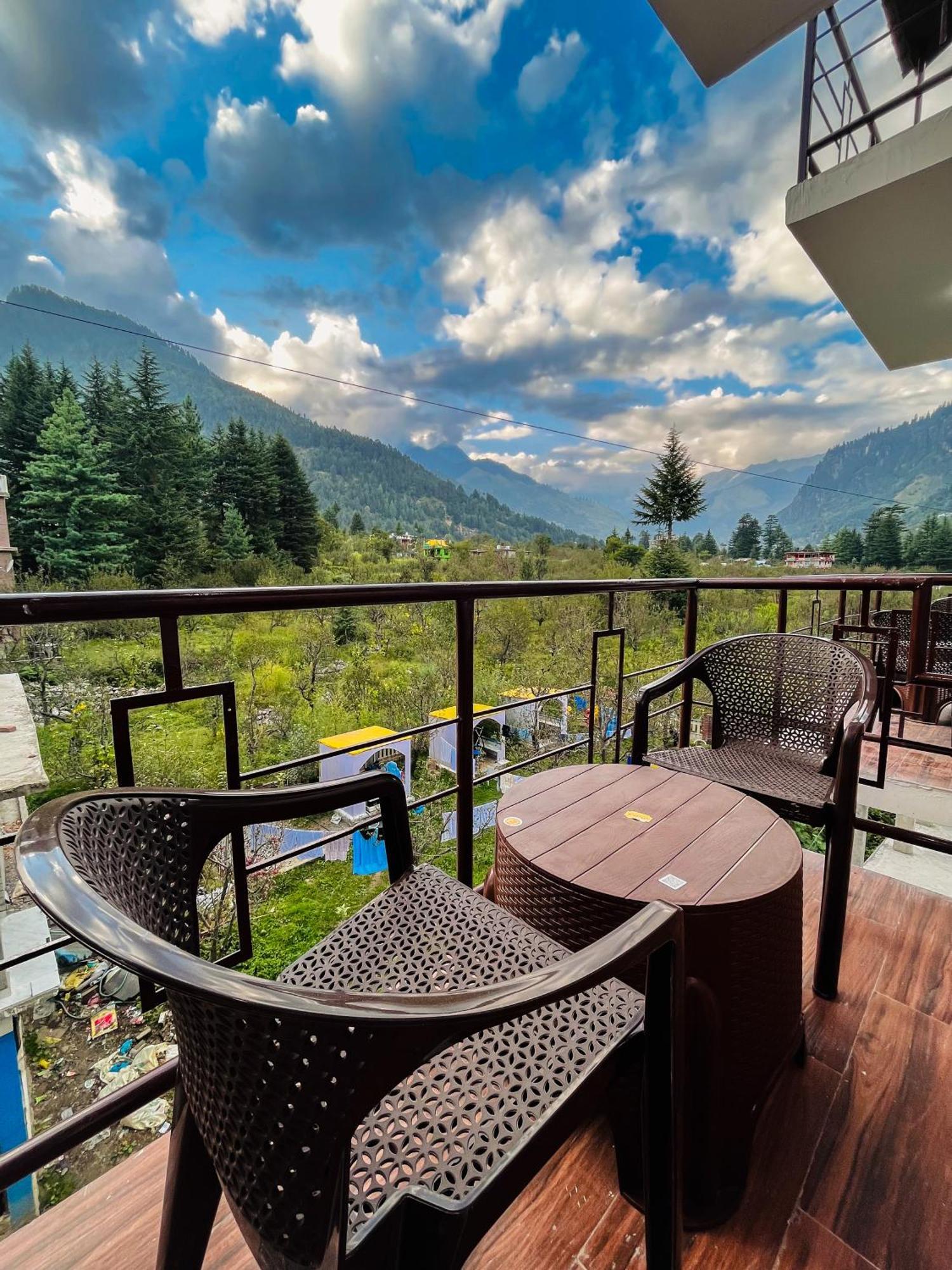 Resort Apple Flower By Manali Mall Road Exterior photo